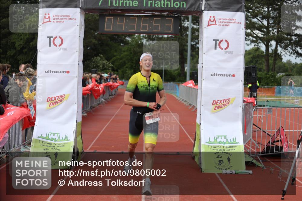 14.06.2026 - 7 Türme Triathlon Andreas Tolksdorf http://msf.ph/oto/9805002 14.06.2026 15:36:51 Ziel 728, 1545 meine-sportfotos.de