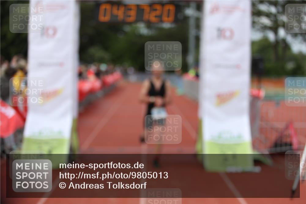 14.06.2026 - 7 Türme Triathlon Andreas Tolksdorf http://msf.ph/oto/9805013 14.06.2026 15:37:19 Ziel 948, 1137 meine-sportfotos.de