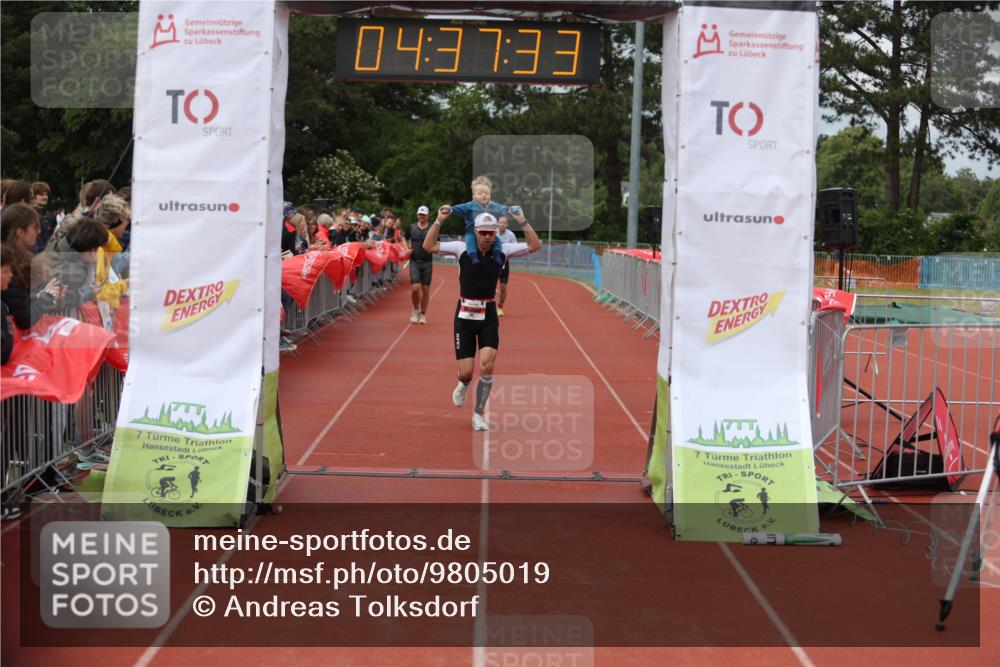 14.06.2026 - 7 Türme Triathlon Andreas Tolksdorf http://msf.ph/oto/9805019 14.06.2026 15:37:32 Ziel 792, 920, 933, 956 meine-sportfotos.de