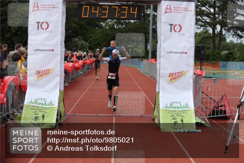 14.06.2026 - 7 Türme Triathlon Andreas Tolksdorf http://msf.ph/oto/9805021 14.06.2026 15:37:33 Ziel 792, 920, 933, 956 meine-sportfotos.de