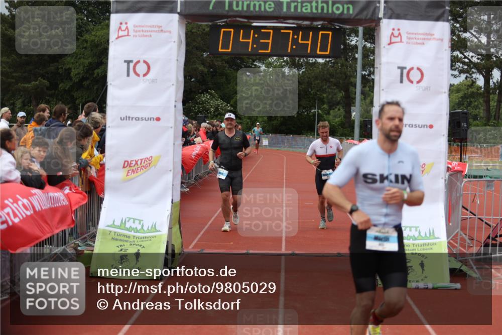14.06.2026 - 7 Türme Triathlon Andreas Tolksdorf http://msf.ph/oto/9805029 14.06.2026 15:37:39 Ziel 792, 920, 933, 956 meine-sportfotos.de