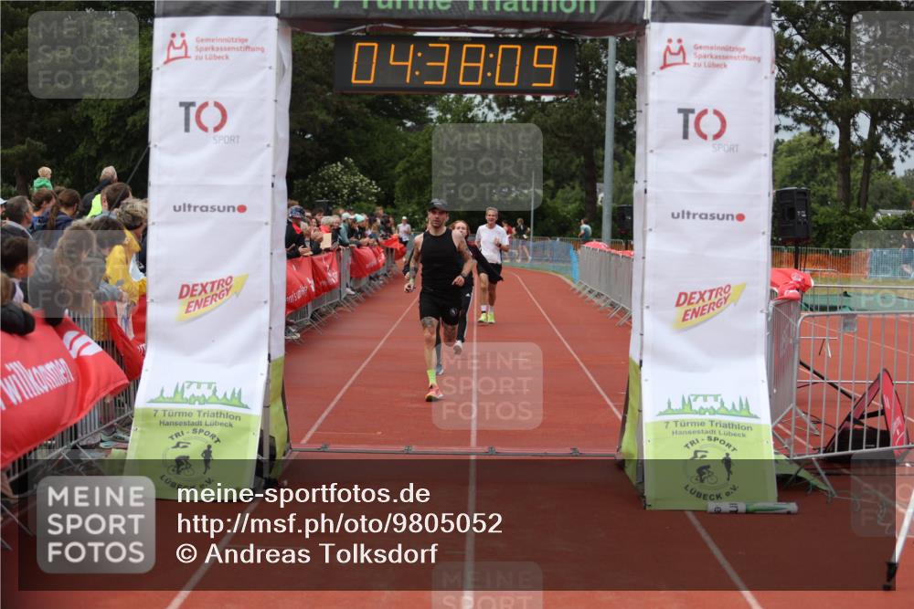 14.06.2026 - 7 Türme Triathlon Andreas Tolksdorf http://msf.ph/oto/9805052 14.06.2026 15:38:08 Ziel 884, 1182 meine-sportfotos.de