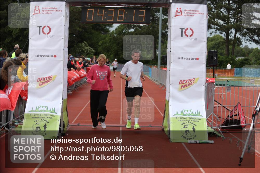 14.06.2026 - 7 Türme Triathlon Andreas Tolksdorf http://msf.ph/oto/9805058 14.06.2026 15:38:12 Ziel 884, 1182 meine-sportfotos.de