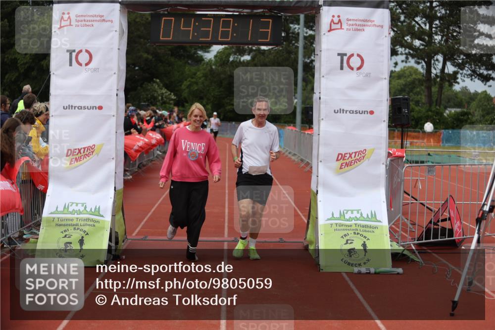 14.06.2026 - 7 Türme Triathlon Andreas Tolksdorf http://msf.ph/oto/9805059 14.06.2026 15:38:13 Ziel 884, 1117, 1182 meine-sportfotos.de