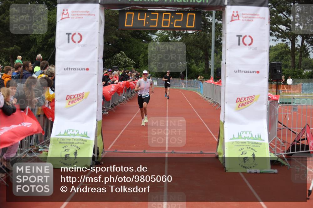 14.06.2026 - 7 Türme Triathlon Andreas Tolksdorf http://msf.ph/oto/9805060 14.06.2026 15:38:19 Ziel 1117, 1153, 1182 meine-sportfotos.de
