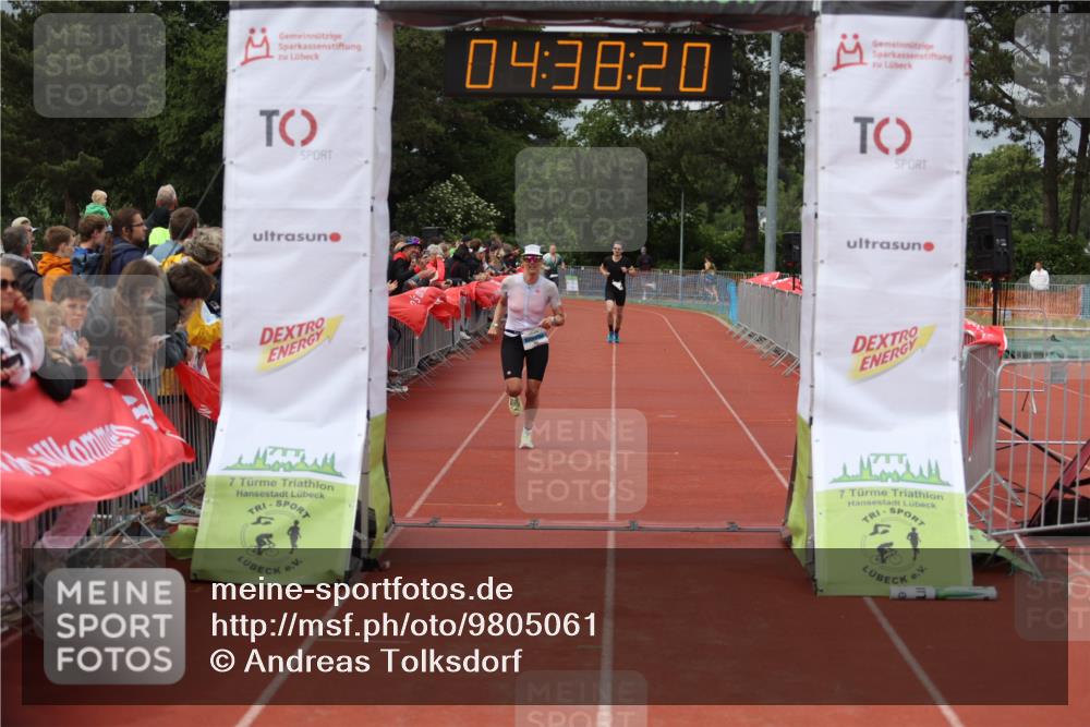 14.06.2026 - 7 Türme Triathlon Andreas Tolksdorf http://msf.ph/oto/9805061 14.06.2026 15:38:19 Ziel 1117, 1153, 1182 meine-sportfotos.de
