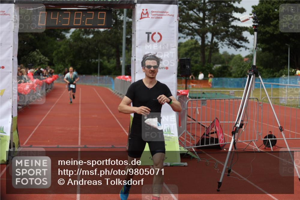 14.06.2026 - 7 Türme Triathlon Andreas Tolksdorf http://msf.ph/oto/9805071 14.06.2026 15:38:28 Ziel 919, 1117, 1153 meine-sportfotos.de