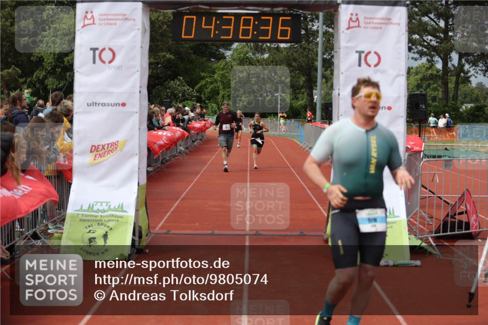 14.06.2026 - 7 Türme Triathlon Andreas Tolksdorf http://msf.ph/oto/9805074 14.06.2026 15:38:35 Ziel 887, 894, 919, 1153, 1738 meine-sportfotos.de