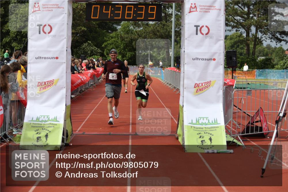 14.06.2026 - 7 Türme Triathlon Andreas Tolksdorf http://msf.ph/oto/9805079 14.06.2026 15:38:38 Ziel 887, 894, 919, 1738 meine-sportfotos.de