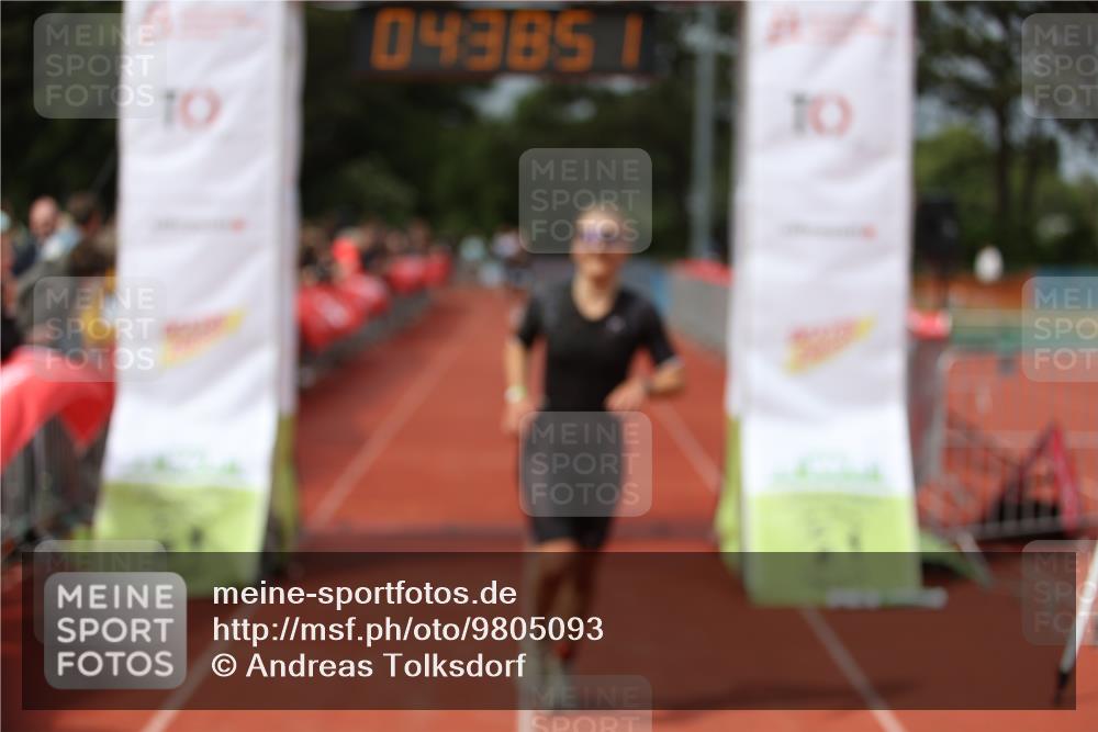 14.06.2026 - 7 Türme Triathlon Andreas Tolksdorf http://msf.ph/oto/9805093 14.06.2026 15:38:50 Ziel 894, 1636 meine-sportfotos.de