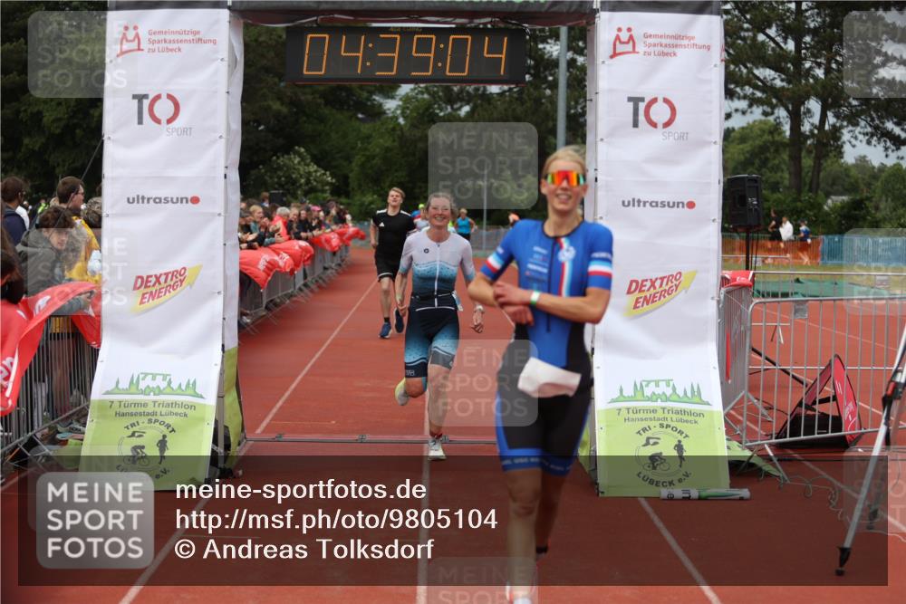 14.06.2026 - 7 Türme Triathlon Andreas Tolksdorf http://msf.ph/oto/9805104 14.06.2026 15:39:03 Ziel 997, 1084, 1093, 1180 meine-sportfotos.de