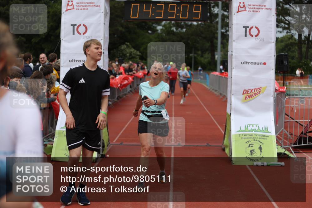 14.06.2026 - 7 Türme Triathlon Andreas Tolksdorf http://msf.ph/oto/9805111 14.06.2026 15:39:08 Ziel 997, 1084, 1093, 1172, 1180, 1199, 1584 meine-sportfotos.de