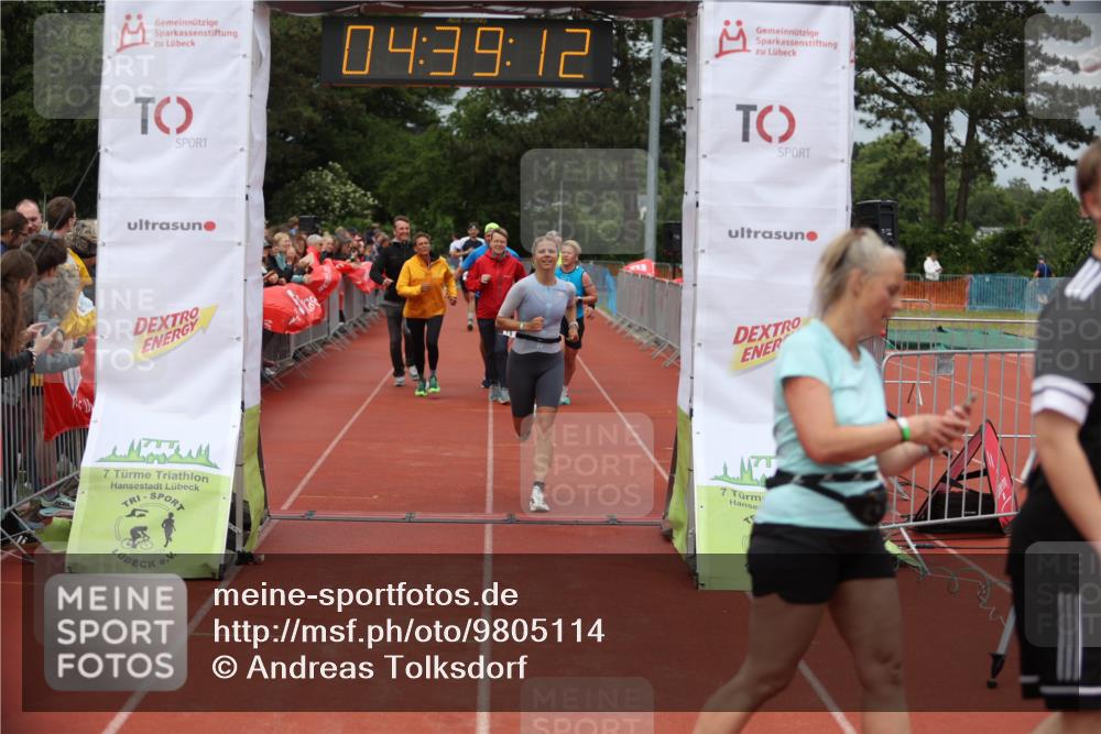 14.06.2026 - 7 Türme Triathlon Andreas Tolksdorf http://msf.ph/oto/9805114 14.06.2026 15:39:11 Ziel 996, 997, 1172, 1180, 1199, 1584 meine-sportfotos.de