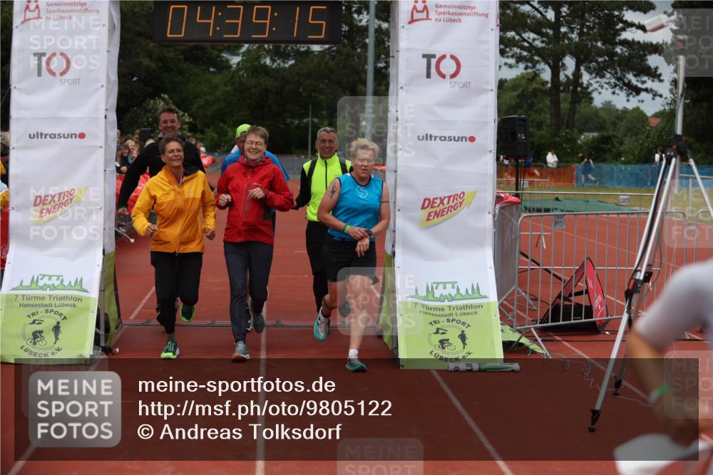 14.06.2026 - 7 Türme Triathlon Andreas Tolksdorf http://msf.ph/oto/9805122 14.06.2026 15:39:14 Ziel 996, 1172, 1180, 1199, 1584 meine-sportfotos.de