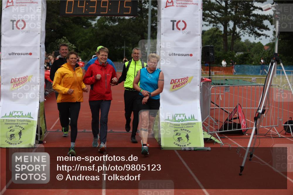 14.06.2026 - 7 Türme Triathlon Andreas Tolksdorf http://msf.ph/oto/9805123 14.06.2026 15:39:15 Ziel 996, 1172, 1199, 1584 meine-sportfotos.de