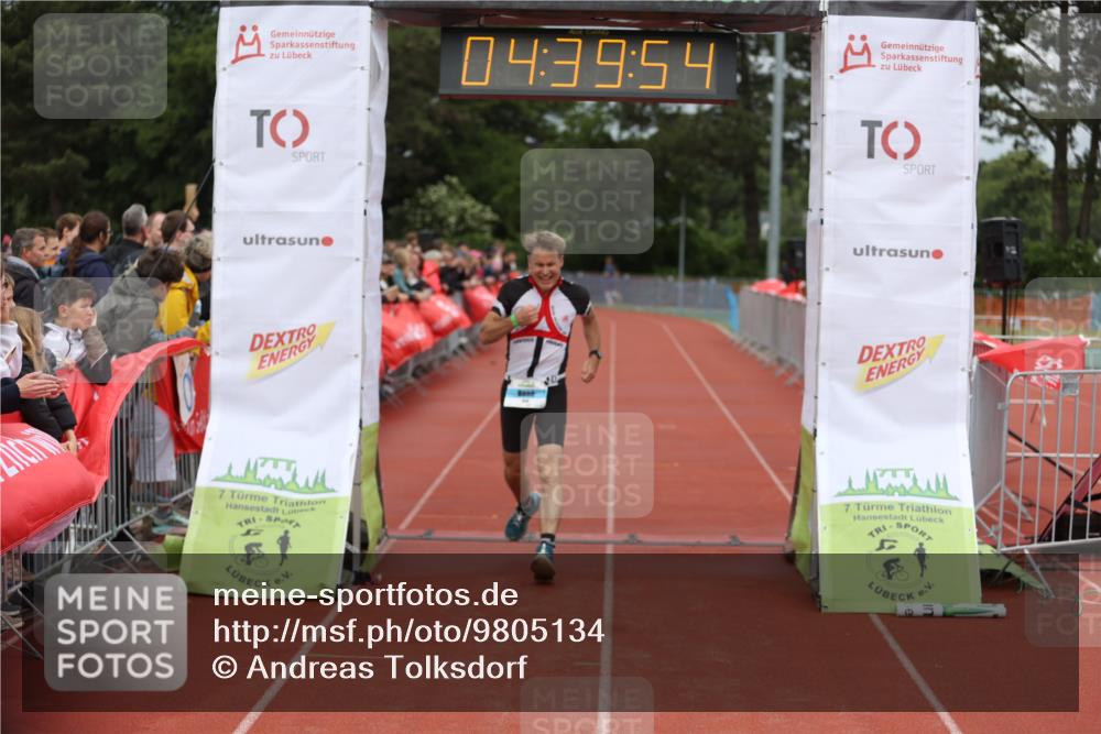 14.06.2026 - 7 Türme Triathlon Andreas Tolksdorf http://msf.ph/oto/9805134 14.06.2026 15:39:53 Ziel 914 meine-sportfotos.de