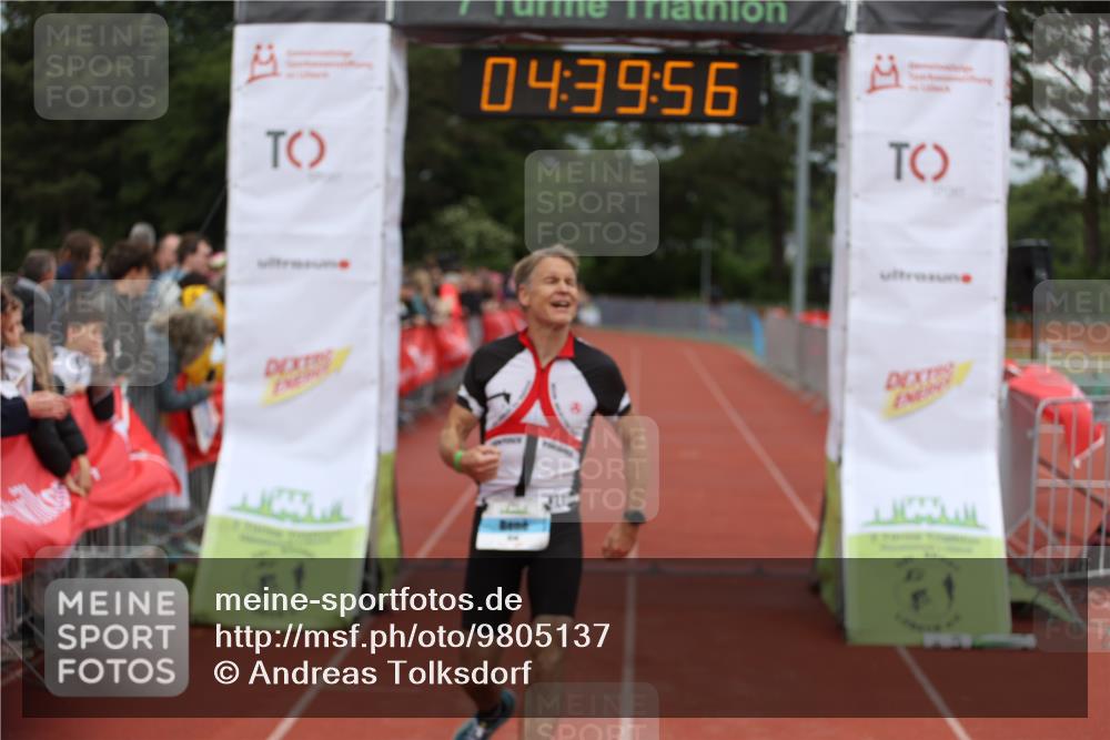 14.06.2026 - 7 Türme Triathlon Andreas Tolksdorf http://msf.ph/oto/9805137 14.06.2026 15:39:55 Ziel 914 meine-sportfotos.de