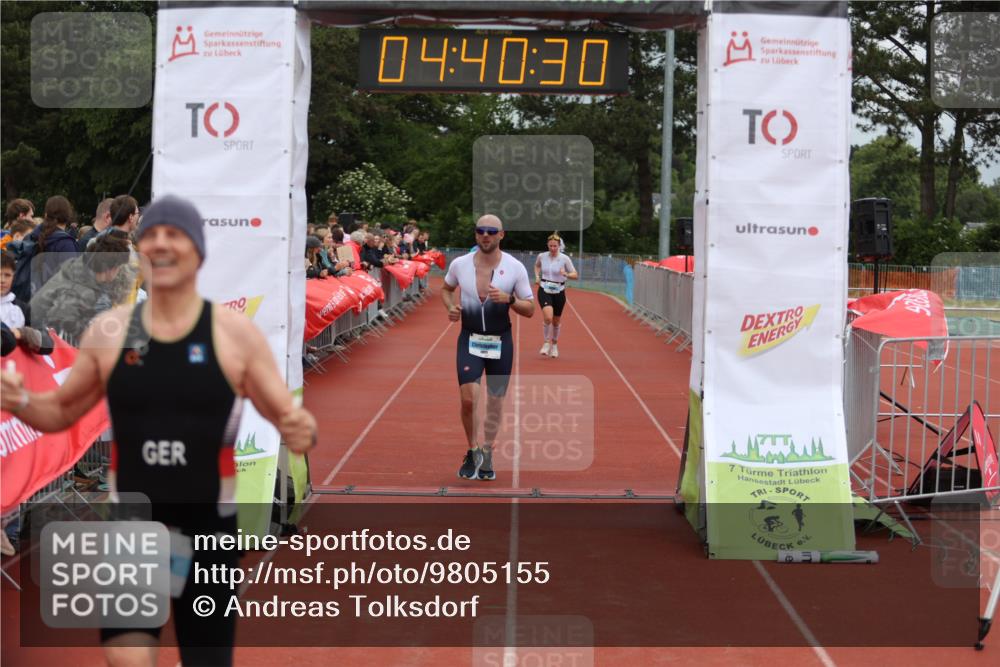 14.06.2026 - 7 Türme Triathlon Andreas Tolksdorf http://msf.ph/oto/9805155 14.06.2026 15:40:29 Ziel 973, 1028, 1089 meine-sportfotos.de