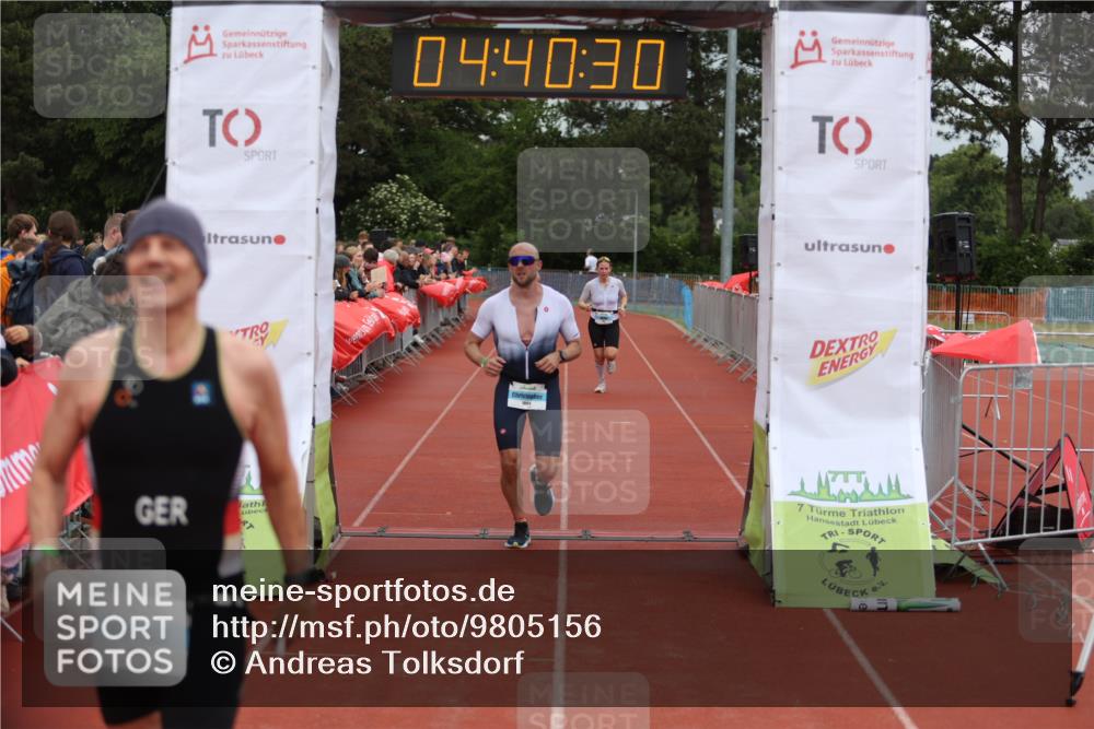 14.06.2026 - 7 Türme Triathlon Andreas Tolksdorf http://msf.ph/oto/9805156 14.06.2026 15:40:29 Ziel 973, 1028, 1089 meine-sportfotos.de