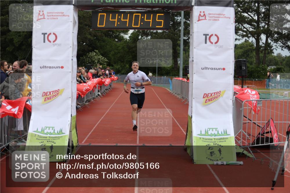 14.06.2026 - 7 Türme Triathlon Andreas Tolksdorf http://msf.ph/oto/9805166 14.06.2026 15:40:44 Ziel 1031, 1563 meine-sportfotos.de