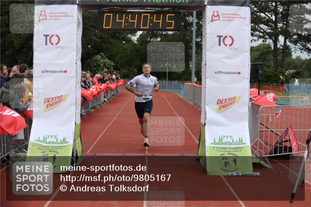 14.06.2026 - 7 Türme Triathlon Andreas Tolksdorf http://msf.ph/oto/9805167 14.06.2026 15:40:44 Ziel 1031, 1563 meine-sportfotos.de