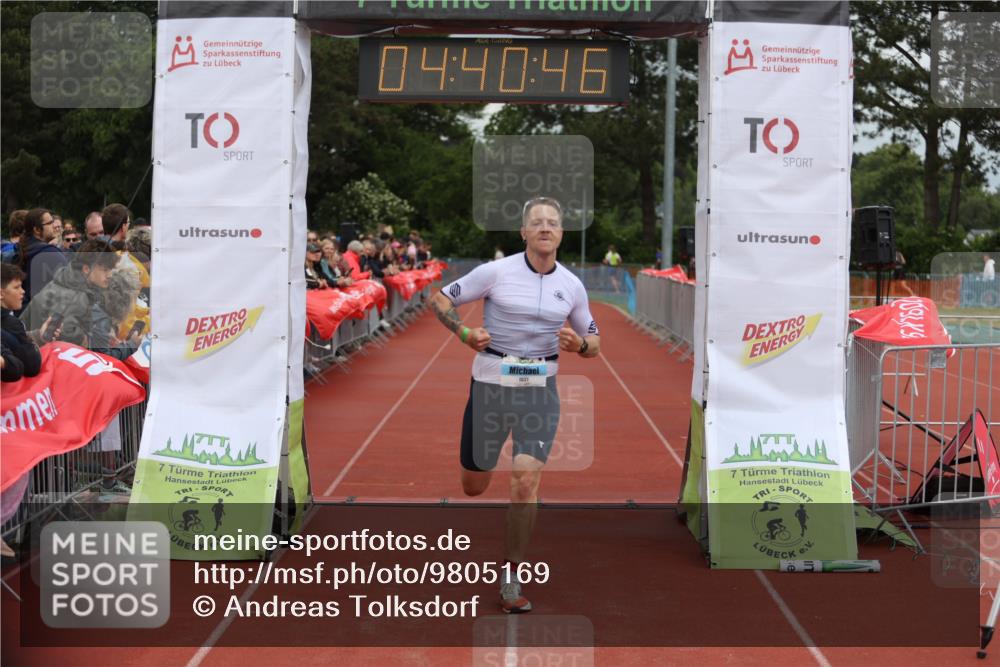 14.06.2026 - 7 Türme Triathlon Andreas Tolksdorf http://msf.ph/oto/9805169 14.06.2026 15:40:45 Ziel 1031, 1563 meine-sportfotos.de