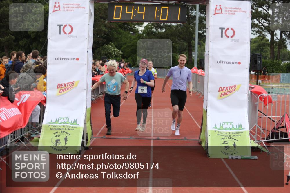 14.06.2026 - 7 Türme Triathlon Andreas Tolksdorf http://msf.ph/oto/9805174 14.06.2026 15:41:00 Ziel 1175, 1622 meine-sportfotos.de