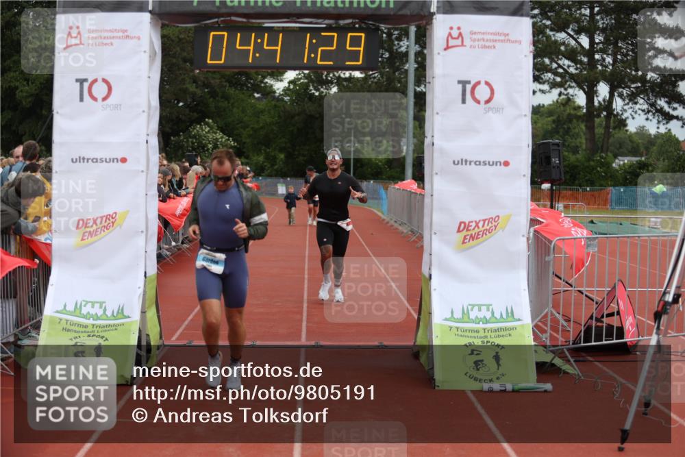14.06.2026 - 7 Türme Triathlon Andreas Tolksdorf http://msf.ph/oto/9805191 14.06.2026 15:41:29 Ziel 713, 731, 1165 meine-sportfotos.de
