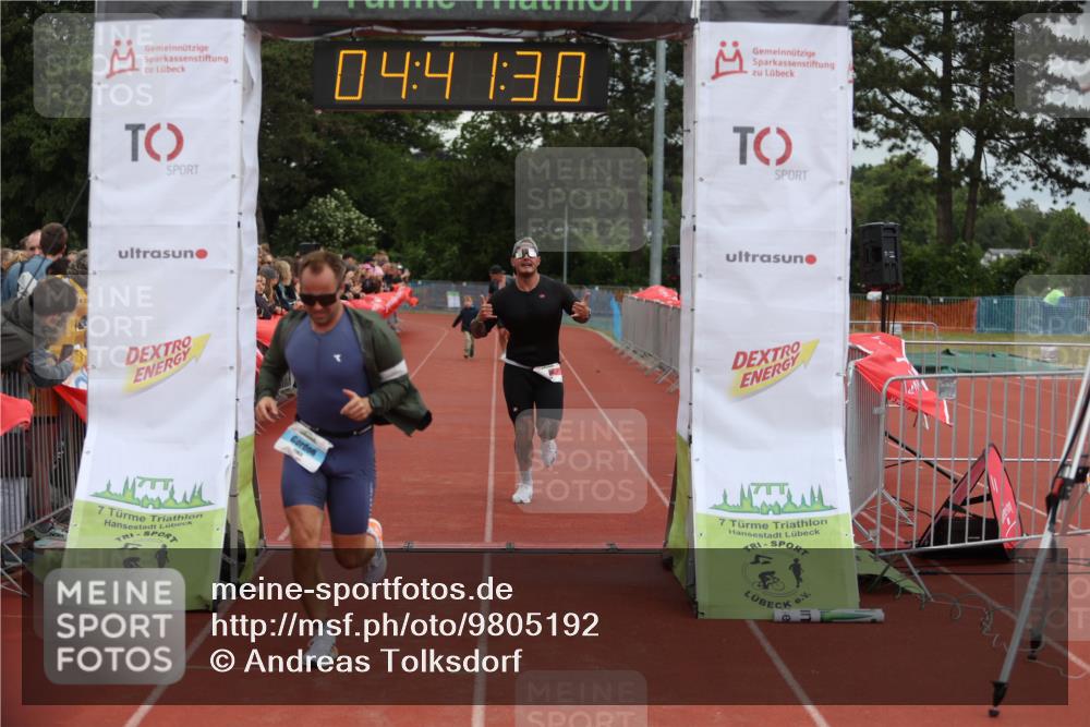 14.06.2026 - 7 Türme Triathlon Andreas Tolksdorf http://msf.ph/oto/9805192 14.06.2026 15:41:29 Ziel 713, 731, 1165 meine-sportfotos.de