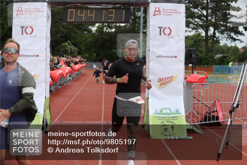 14.06.2026 - 7 Türme Triathlon Andreas Tolksdorf http://msf.ph/oto/9805197 14.06.2026 15:41:30 Ziel 713, 731, 1165 meine-sportfotos.de