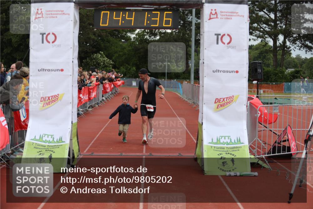 14.06.2026 - 7 Türme Triathlon Andreas Tolksdorf http://msf.ph/oto/9805202 14.06.2026 15:41:35 Ziel 713, 731, 1165 meine-sportfotos.de