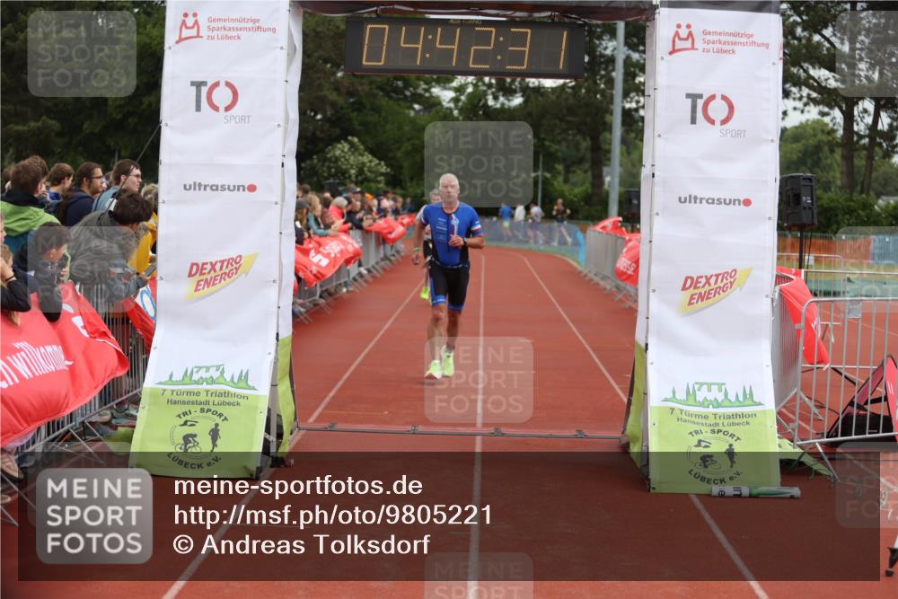 14.06.2026 - 7 Türme Triathlon Andreas Tolksdorf http://msf.ph/oto/9805221 14.06.2026 15:42:30 Ziel 725, 986, 1184, 1759 meine-sportfotos.de