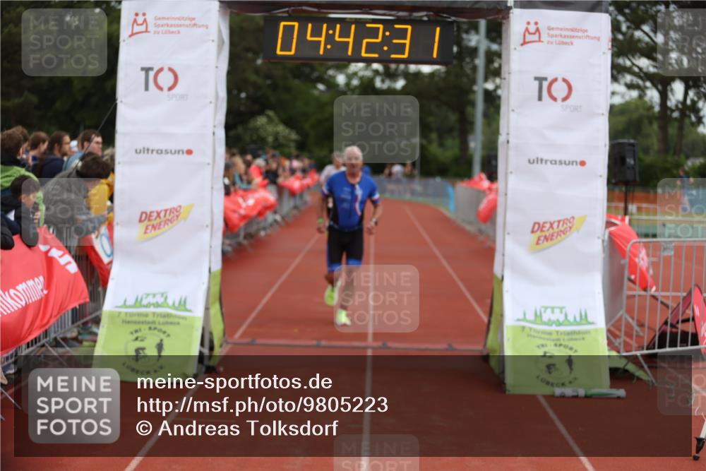 14.06.2026 - 7 Türme Triathlon Andreas Tolksdorf http://msf.ph/oto/9805223 14.06.2026 15:42:30 Ziel 725, 986, 1184, 1759 meine-sportfotos.de