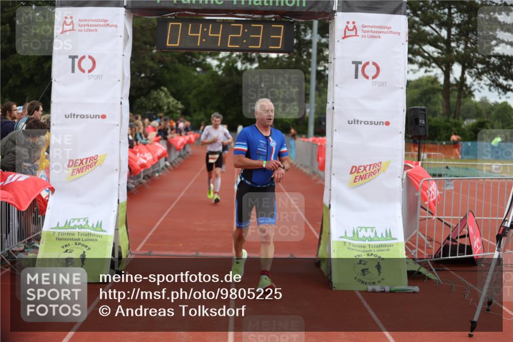 14.06.2026 - 7 Türme Triathlon Andreas Tolksdorf http://msf.ph/oto/9805225 14.06.2026 15:42:32 Ziel 725, 986, 1759 meine-sportfotos.de