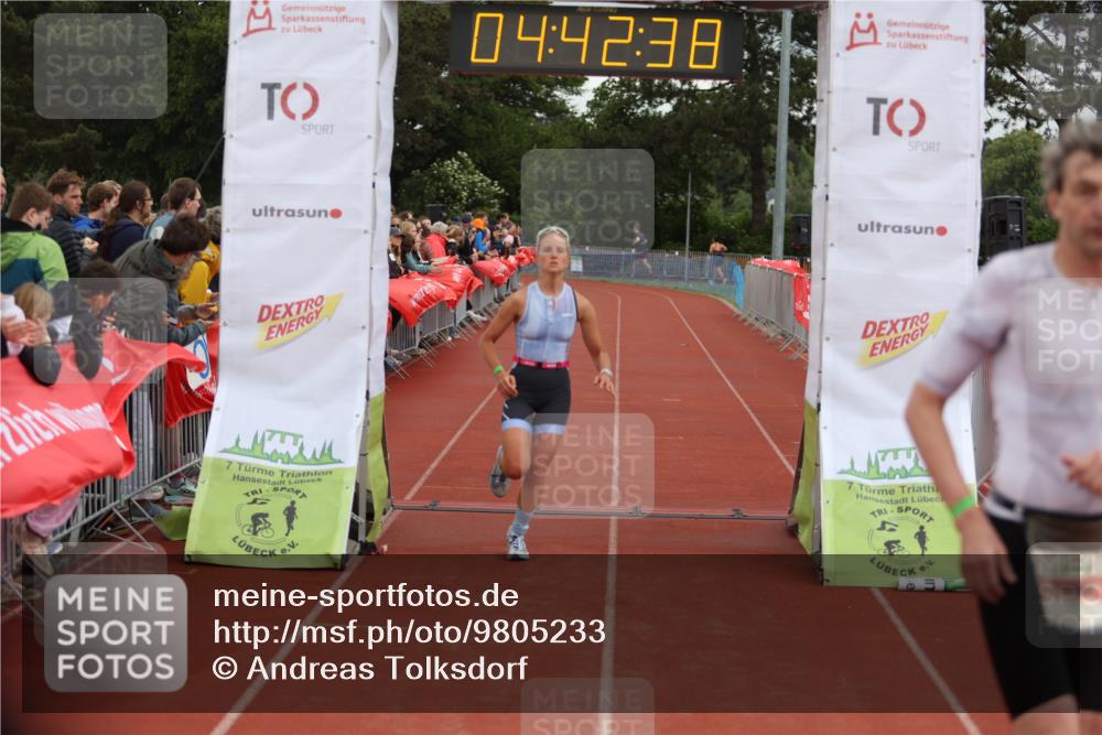 14.06.2026 - 7 Türme Triathlon Andreas Tolksdorf http://msf.ph/oto/9805233 14.06.2026 15:42:37 Ziel 725, 986, 1759 meine-sportfotos.de
