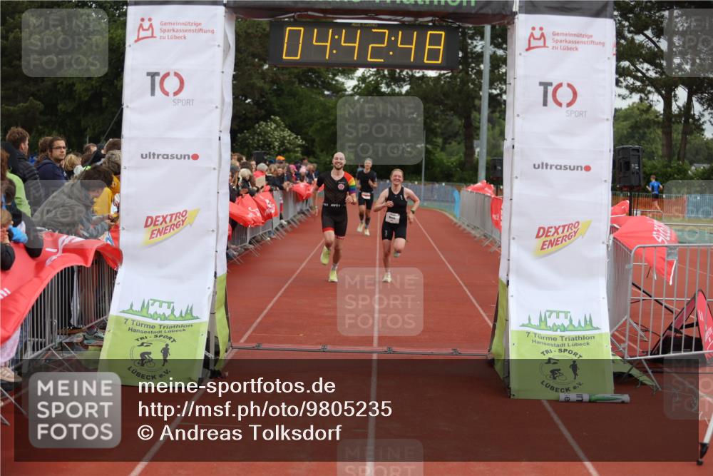 14.06.2026 - 7 Türme Triathlon Andreas Tolksdorf http://msf.ph/oto/9805235 14.06.2026 15:42:47 Ziel 614, 1108, 1614 meine-sportfotos.de