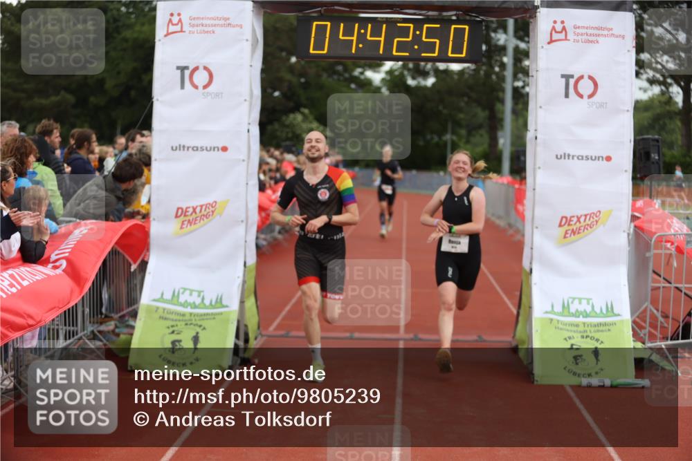 14.06.2026 - 7 Türme Triathlon Andreas Tolksdorf http://msf.ph/oto/9805239 14.06.2026 15:42:49 Ziel 614, 1108, 1614 meine-sportfotos.de