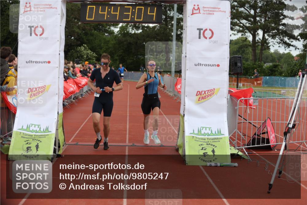 14.06.2026 - 7 Türme Triathlon Andreas Tolksdorf http://msf.ph/oto/9805247 14.06.2026 15:43:04 Ziel 1129, 1760 meine-sportfotos.de