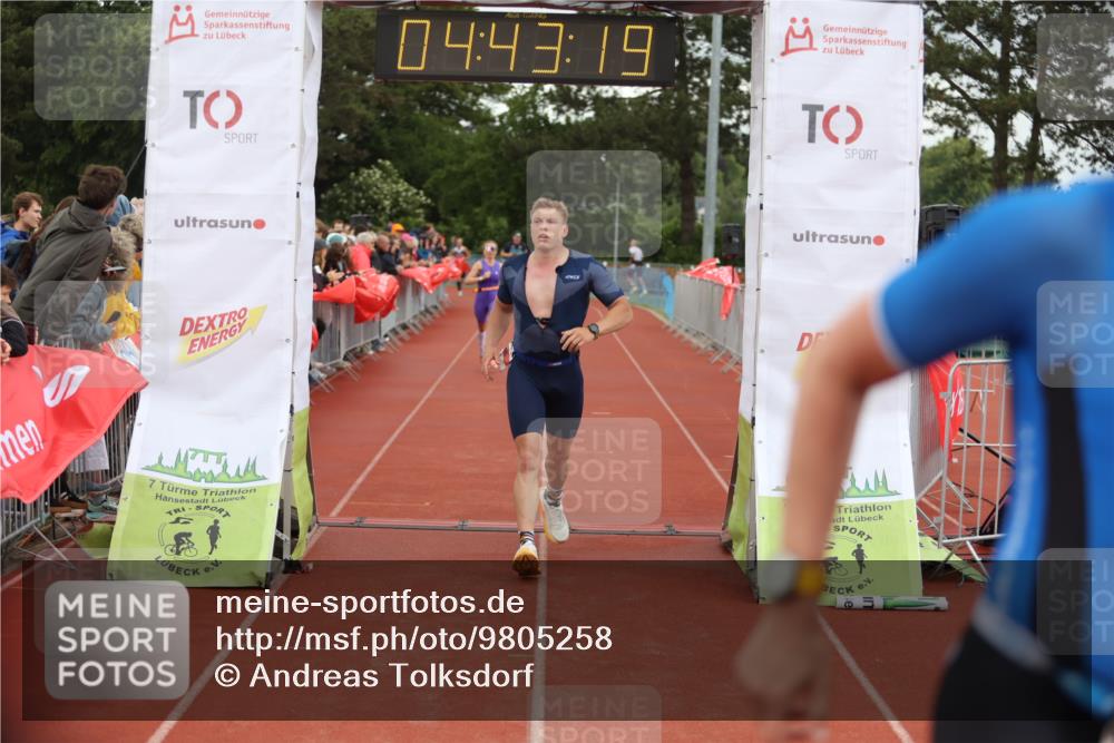 14.06.2026 - 7 Türme Triathlon Andreas Tolksdorf http://msf.ph/oto/9805258 14.06.2026 15:43:18 Ziel 710, 1067, 1601 meine-sportfotos.de