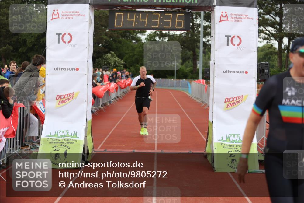 14.06.2026 - 7 Türme Triathlon Andreas Tolksdorf http://msf.ph/oto/9805272 14.06.2026 15:43:35 Ziel 905, 1132, 1532, 1570 meine-sportfotos.de