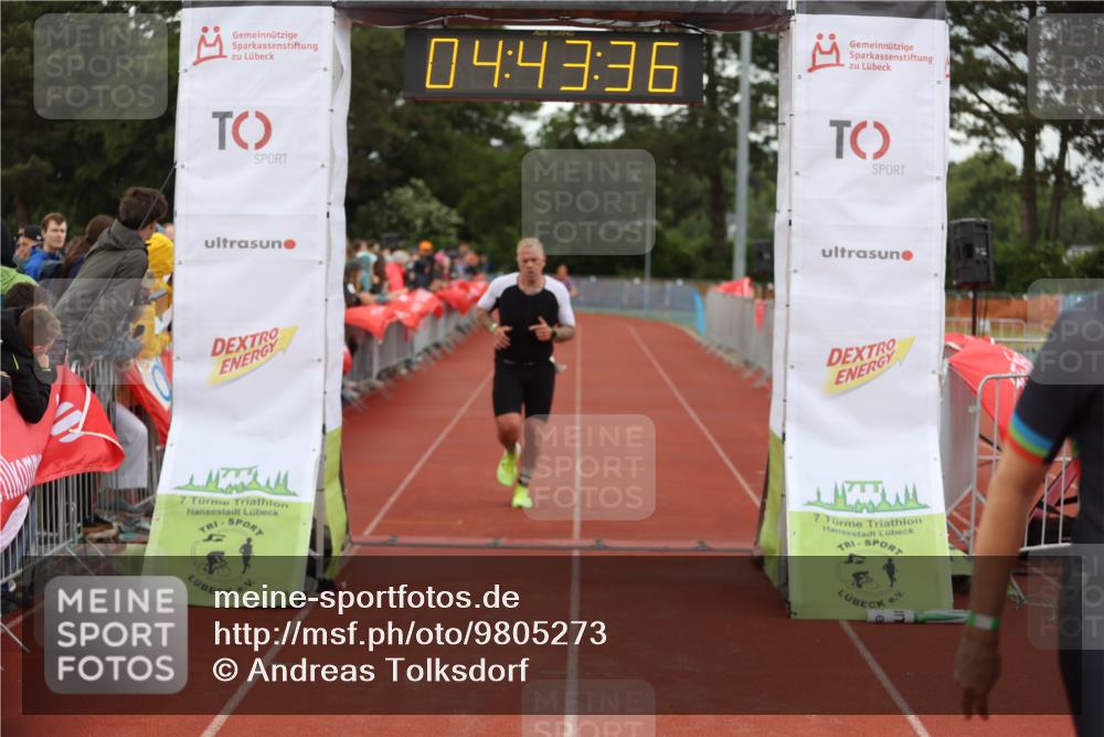 14.06.2026 - 7 Türme Triathlon Andreas Tolksdorf http://msf.ph/oto/9805273 14.06.2026 15:43:35 Ziel 905, 1132, 1532, 1570 meine-sportfotos.de