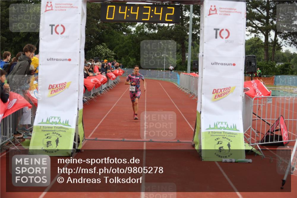 14.06.2026 - 7 Türme Triathlon Andreas Tolksdorf http://msf.ph/oto/9805278 14.06.2026 15:43:41 Ziel 1132, 1570 meine-sportfotos.de