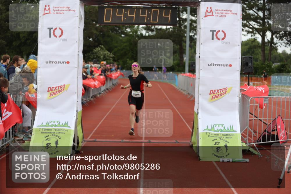 14.06.2026 - 7 Türme Triathlon Andreas Tolksdorf http://msf.ph/oto/9805286 14.06.2026 15:44:03 Ziel 1524 meine-sportfotos.de