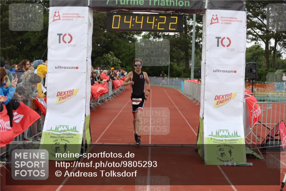 14.06.2026 - 7 Türme Triathlon Andreas Tolksdorf http://msf.ph/oto/9805293 14.06.2026 15:44:20 Ziel 602, 1141 meine-sportfotos.de