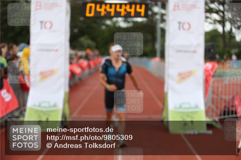 14.06.2026 - 7 Türme Triathlon Andreas Tolksdorf http://msf.ph/oto/9805309 14.06.2026 15:44:43 Ziel 832, 992, 1032, 1068, 1651 meine-sportfotos.de
