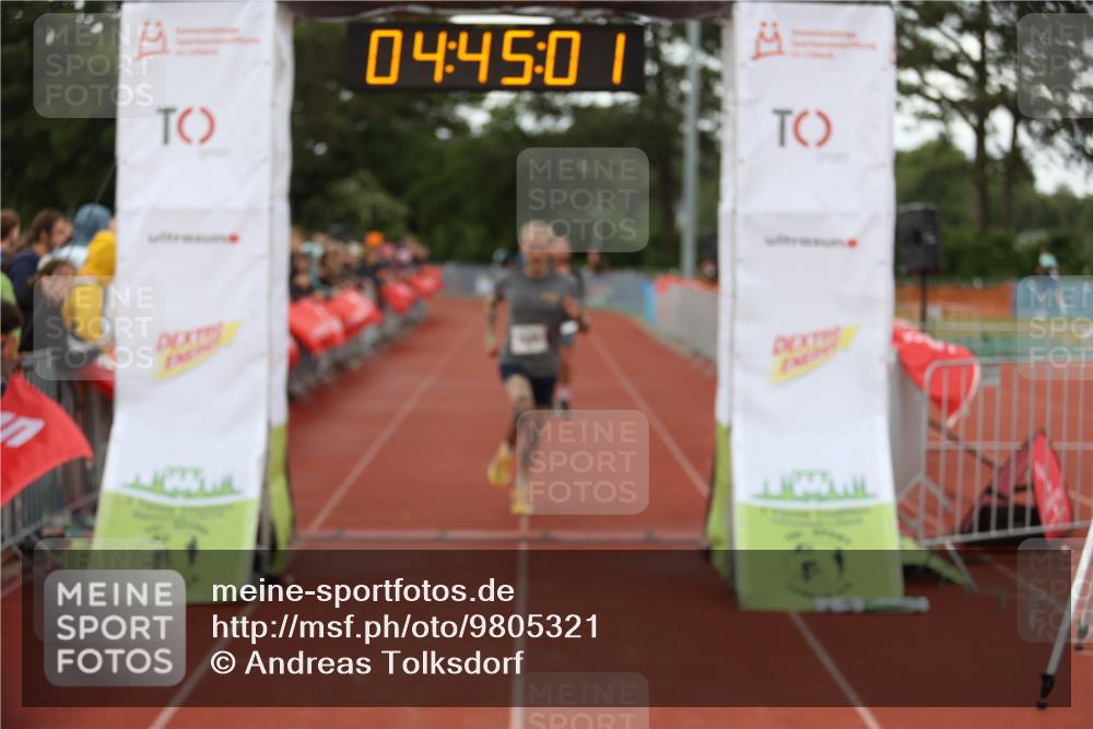 14.06.2026 - 7 Türme Triathlon Andreas Tolksdorf http://msf.ph/oto/9805321 14.06.2026 15:44:59 Ziel 896, 993, 1097 meine-sportfotos.de