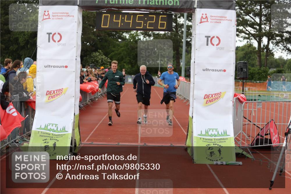 14.06.2026 - 7 Türme Triathlon Andreas Tolksdorf http://msf.ph/oto/9805330 14.06.2026 15:45:25 Ziel 1179 meine-sportfotos.de