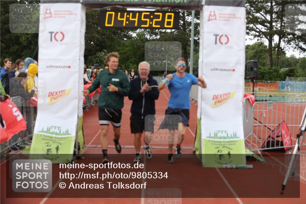 14.06.2026 - 7 Türme Triathlon Andreas Tolksdorf http://msf.ph/oto/9805334 14.06.2026 15:45:27 Ziel 1179 meine-sportfotos.de