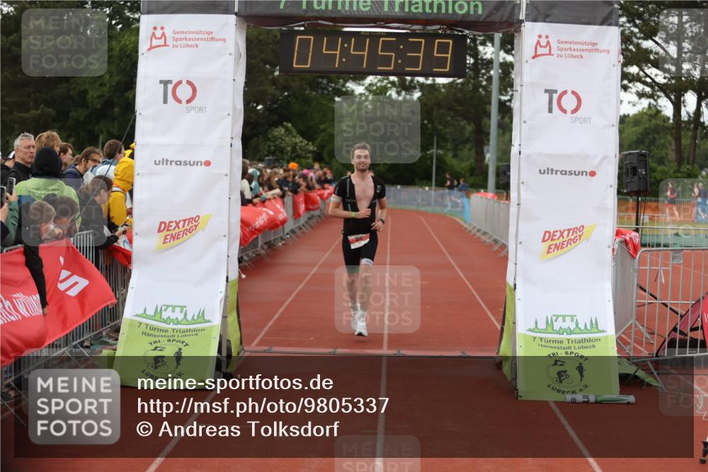 14.06.2026 - 7 Türme Triathlon Andreas Tolksdorf http://msf.ph/oto/9805337 14.06.2026 15:45:38 Ziel 777, 1714 meine-sportfotos.de