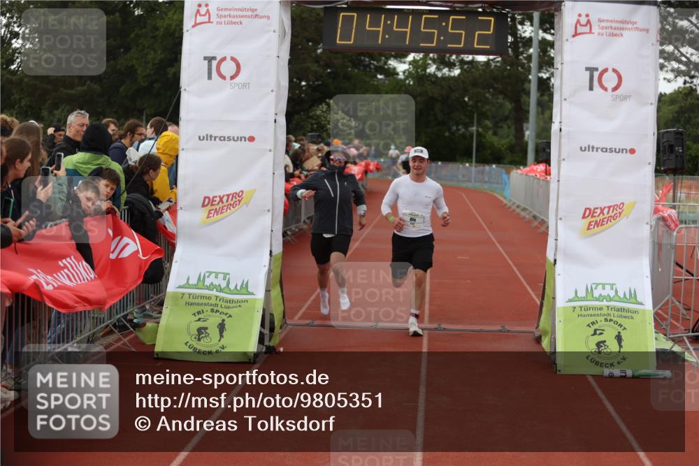 14.06.2026 - 7 Türme Triathlon Andreas Tolksdorf http://msf.ph/oto/9805351 14.06.2026 15:45:51 Ziel 706, 875, 921, 1173, 1714 meine-sportfotos.de